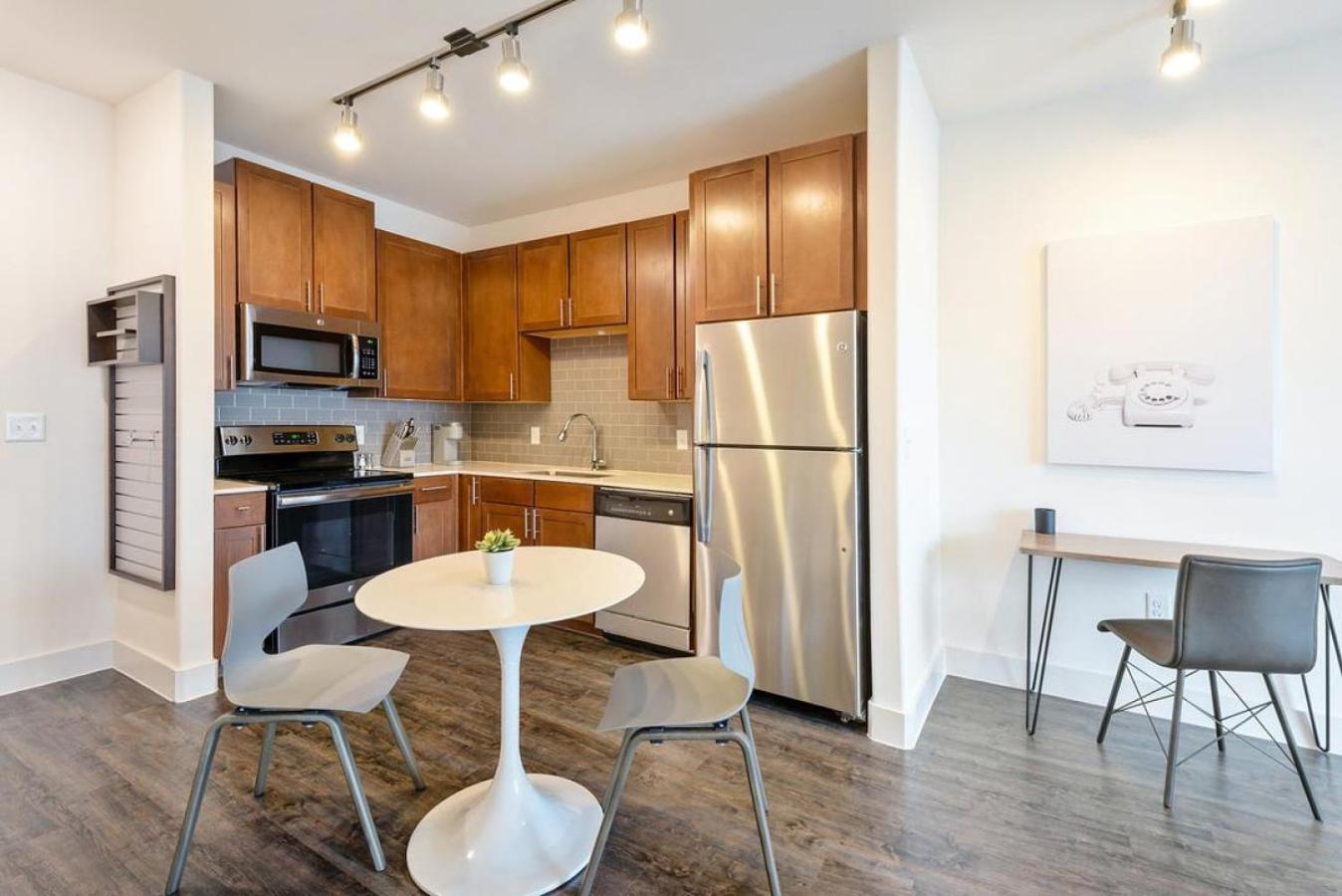 Landing At The At Midtown - 1 Bedroom In Northeast